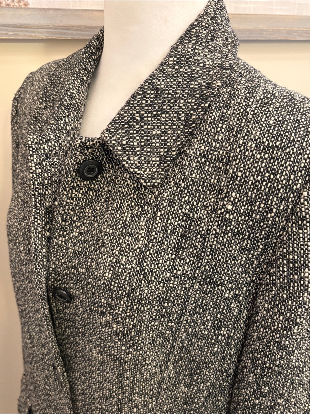 Apostrophe Mid-Length Tweed Coat - Tailored Button-Front 16 - Picture 7 of 16